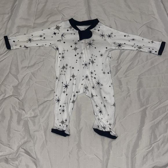 14 pcs. Preemie Bundle - Picture 10 of 11